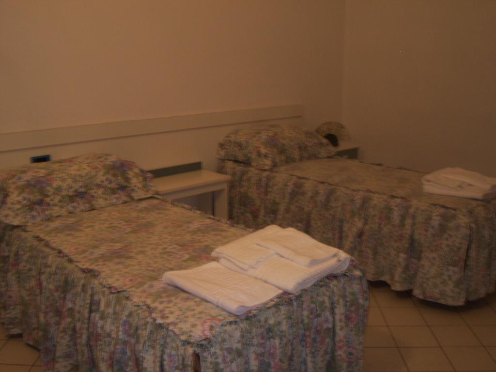 Nuovo Hotel Tripoli Settimo Vittone Pokoj fotografie