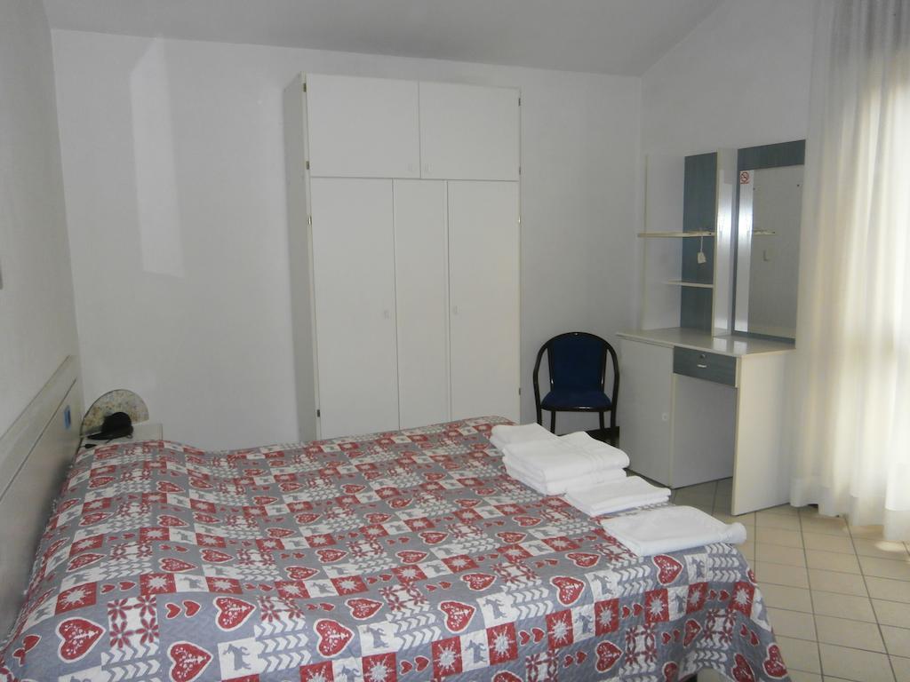 Nuovo Hotel Tripoli Settimo Vittone Pokoj fotografie